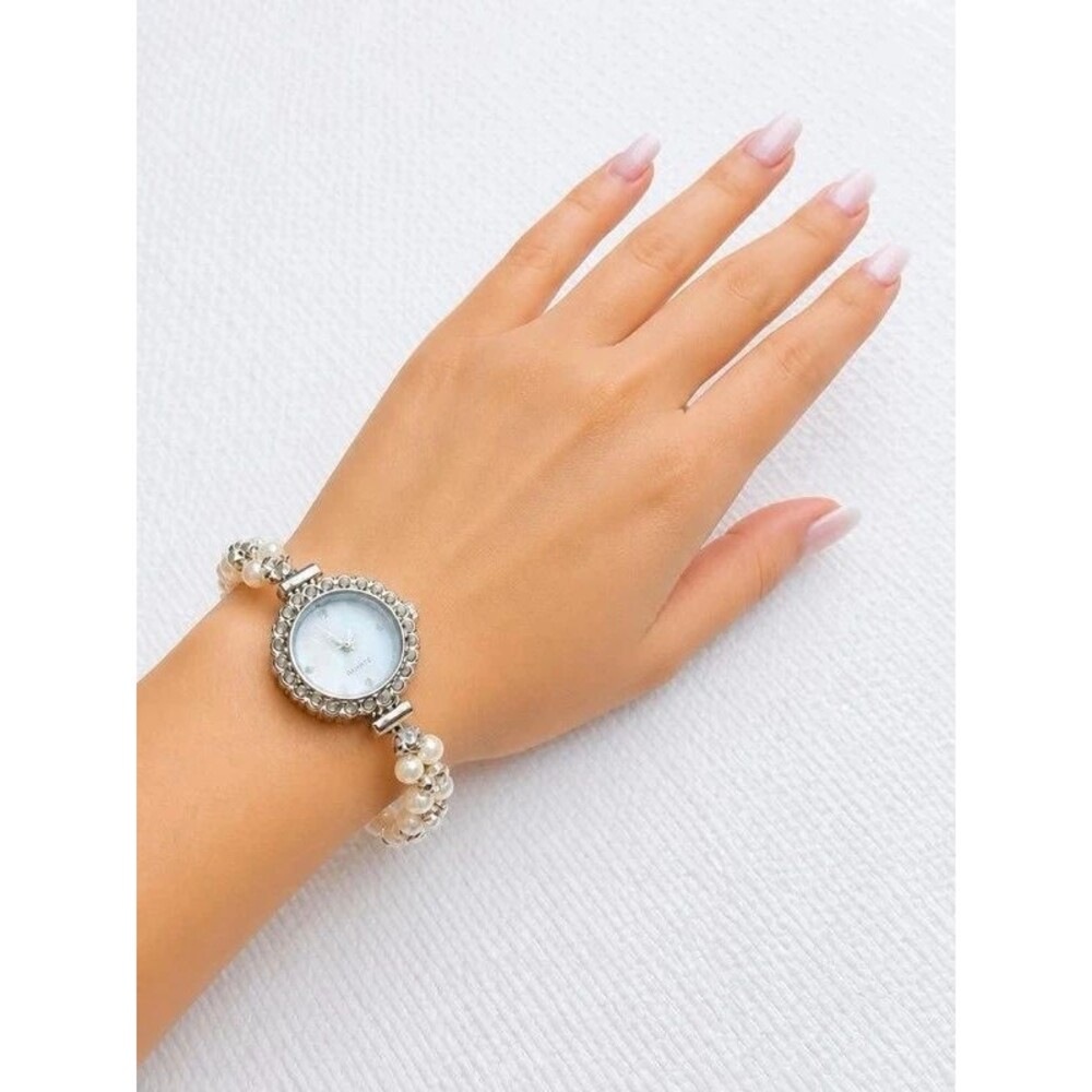 Beautiful Watch - Picture 2 of 2